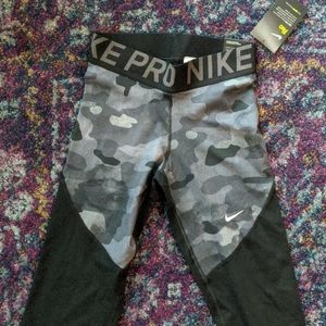 NWT Nike Pro Leggings
